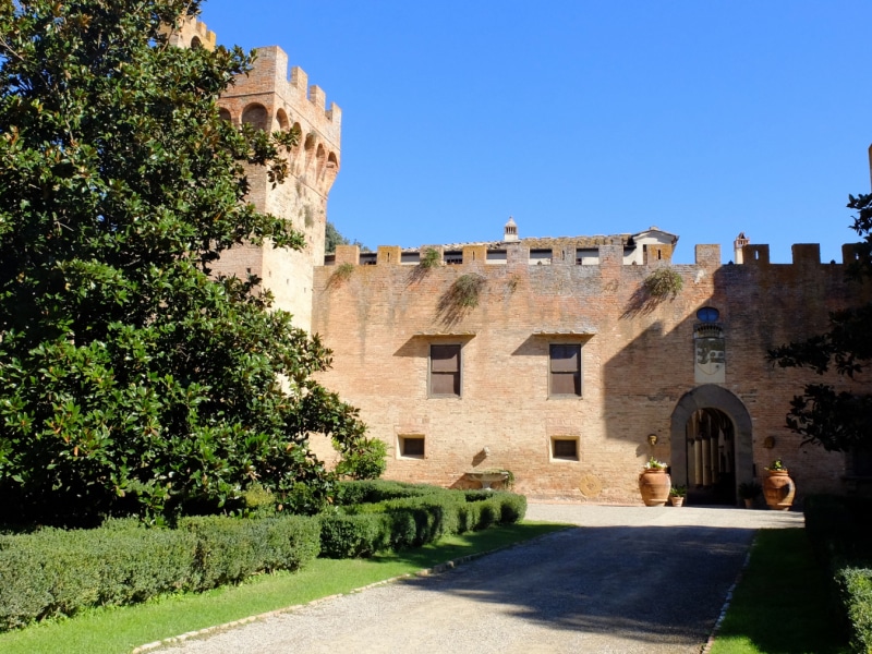 Il Castello di Oliveto a Castelfiorentino