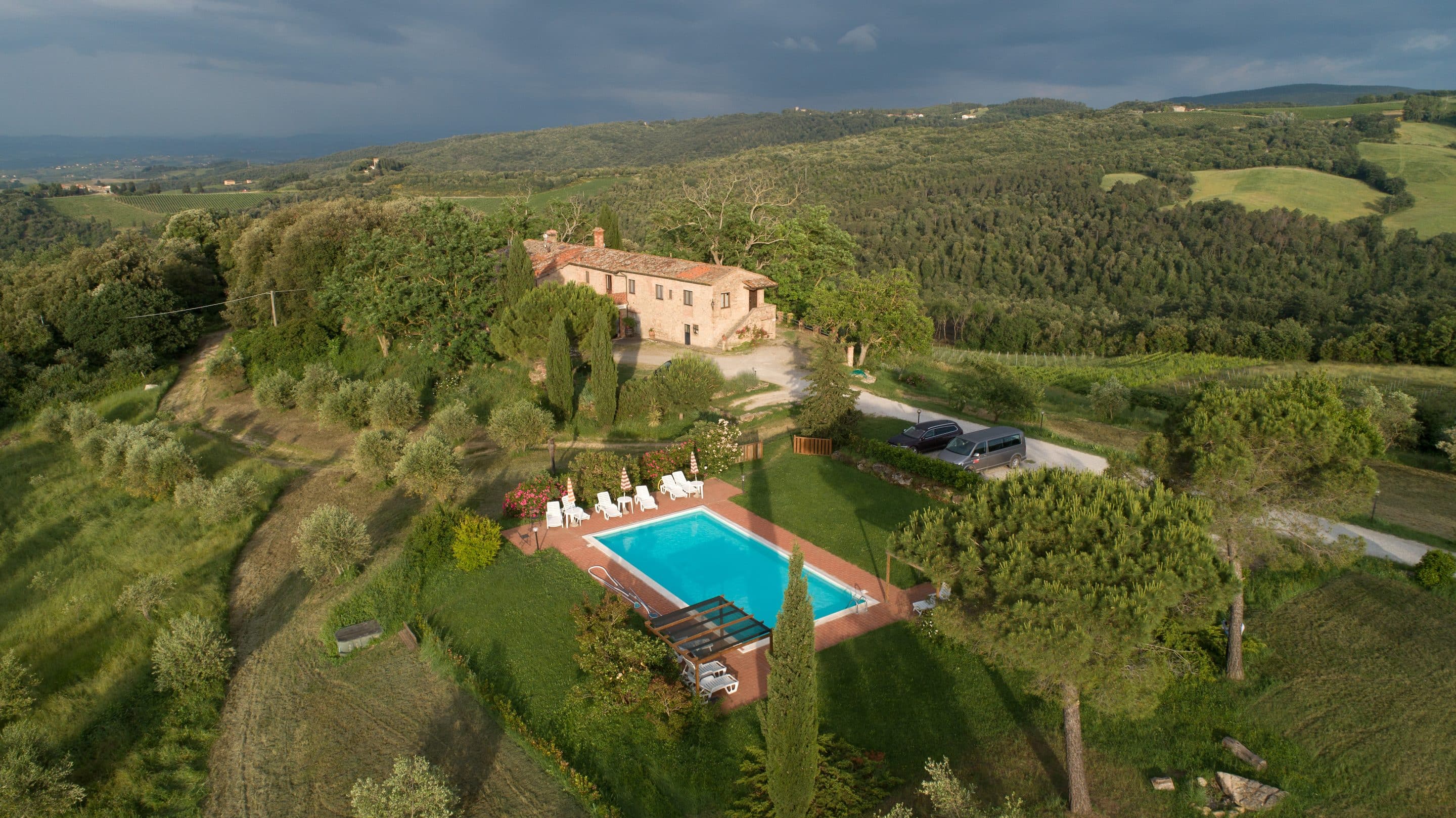 Agriturismo_PIetralta_Piscina_Gambassi_Terme